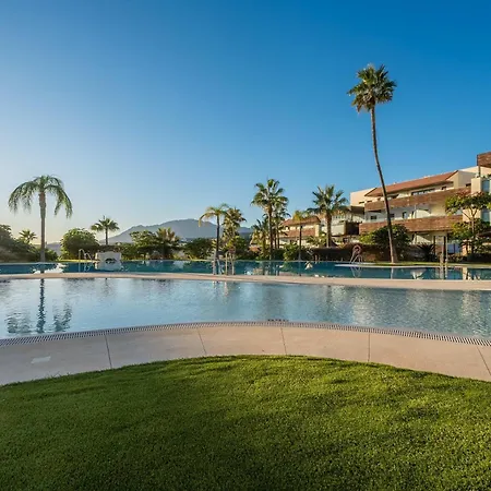 Cozy Golf Escape Flamingos - Marbella Apartment